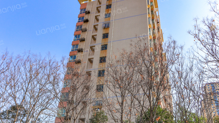 路通公寓外景图