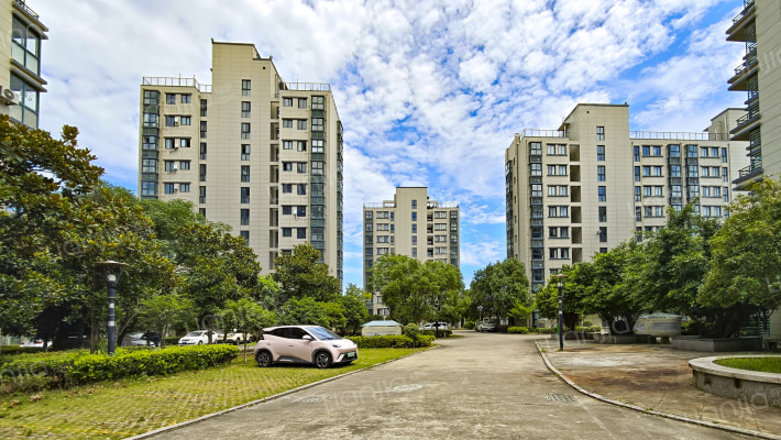 朝阳小区外景图