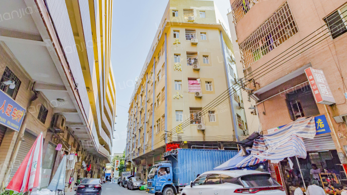 平湖公寓外景图