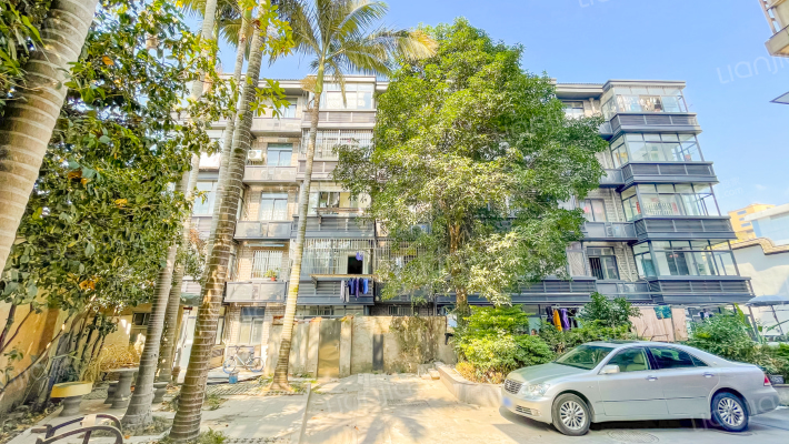 格致小区外景图