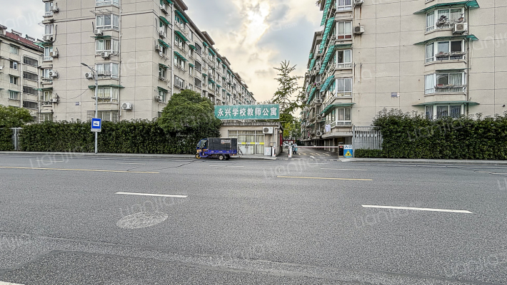 永兴学校教师公寓外景图