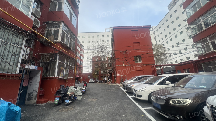 太原轨枕厂宿舍外景图