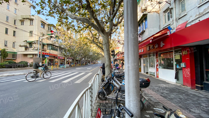 遵义路720号外景图