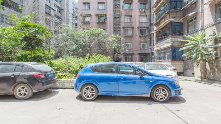 嘉润路68号小区外景图