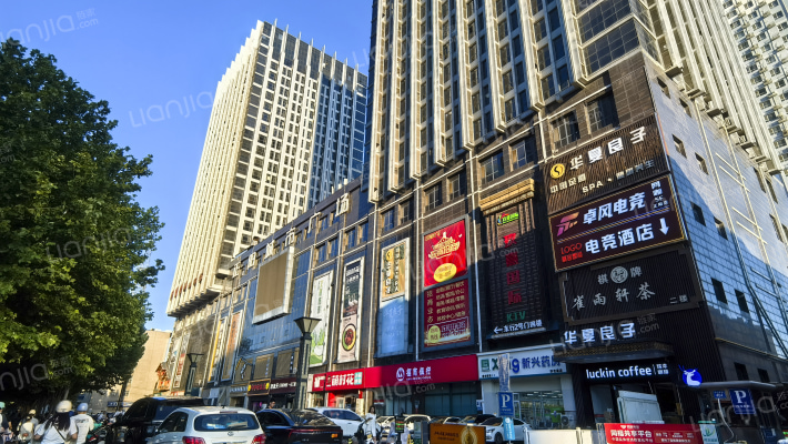 新世纪钻石广场外景图