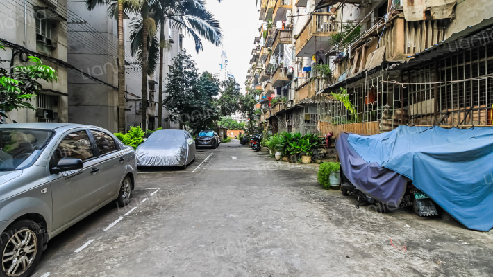 广西南宁翻胎厂53号职工住宅楼外景图