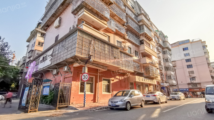 南台新苑荷花园外景图