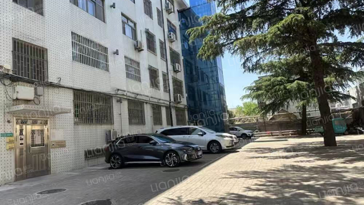 地震局宿舍外景图