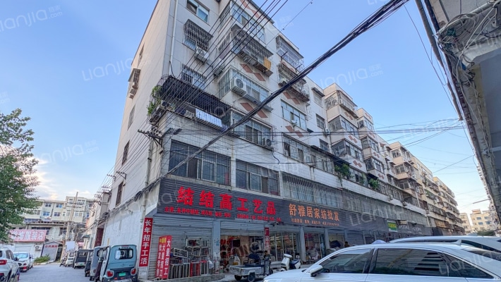 中建公司家属院外景图