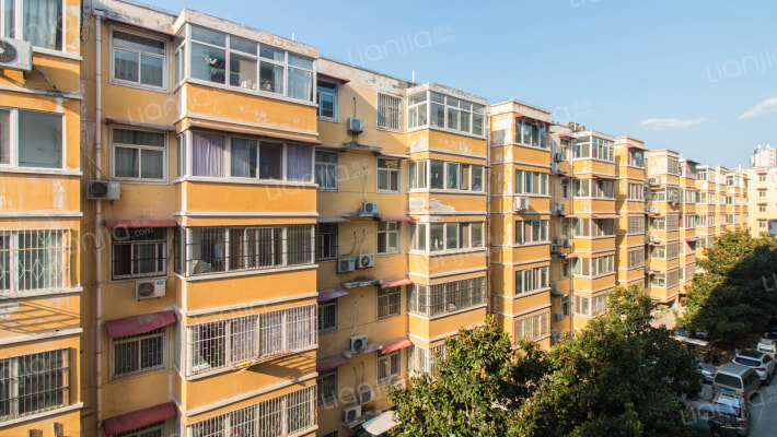 兴华苑小区外景图