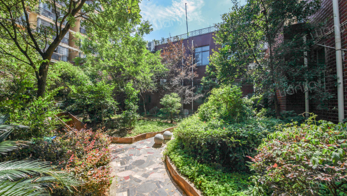 长富星宫外景图