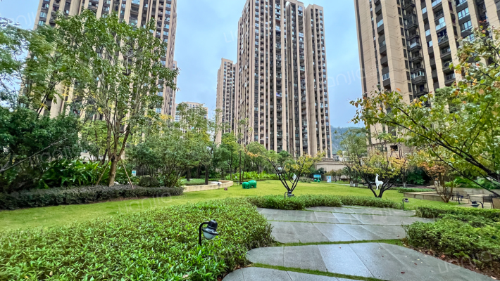 联发龙洲湾一号C区外景图