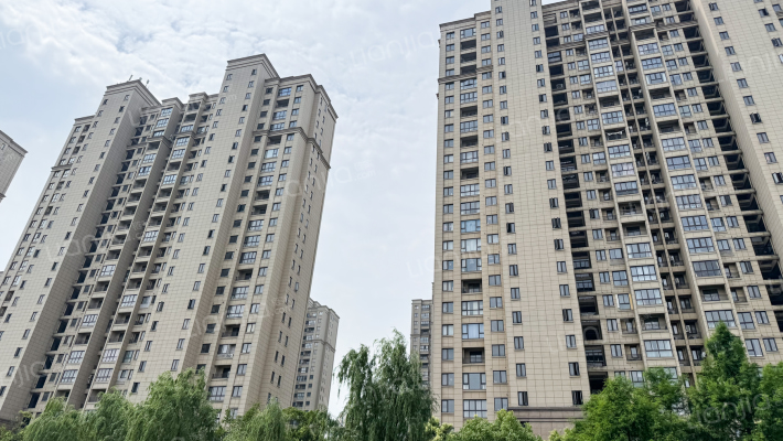 建屋海德景园外景图