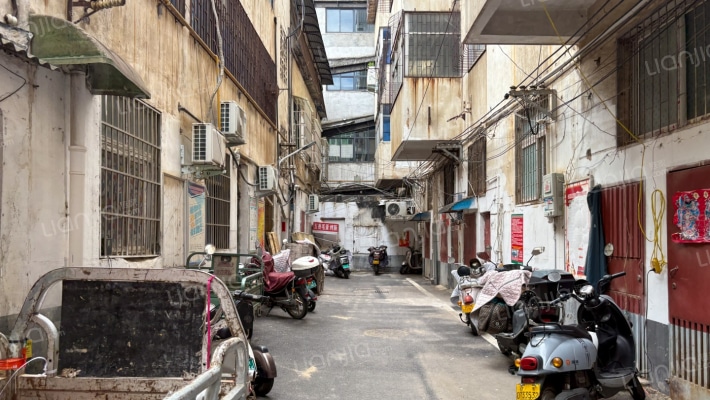 金丽华小区外景图