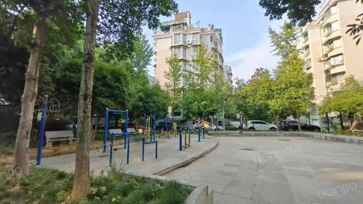 嘉南公寓外景图