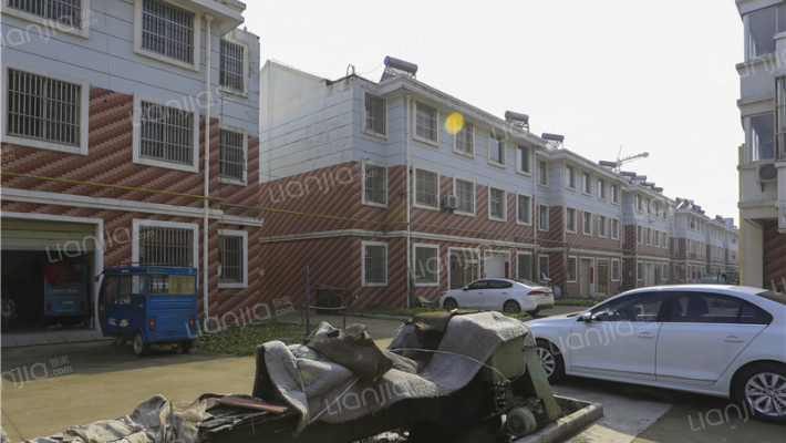 民富野丁外景图