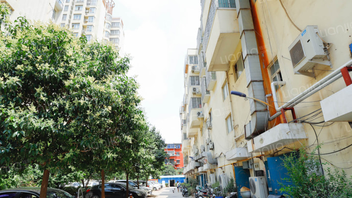 鹏飞花园外景图