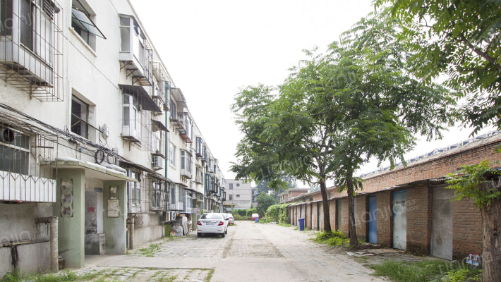 友谊里五金楼外景图