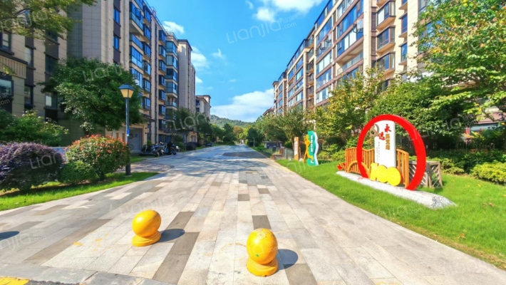 小天鹅雍山府外景图