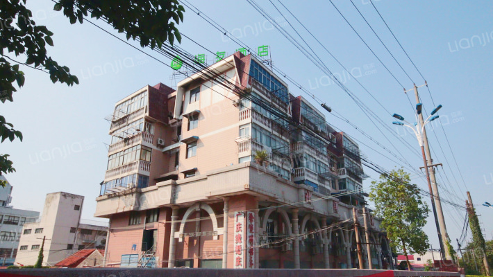 供销商厦小区外景图