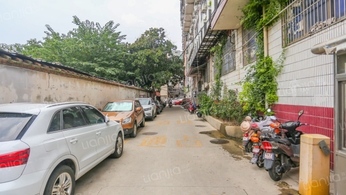 奥林匹克大厦外景图