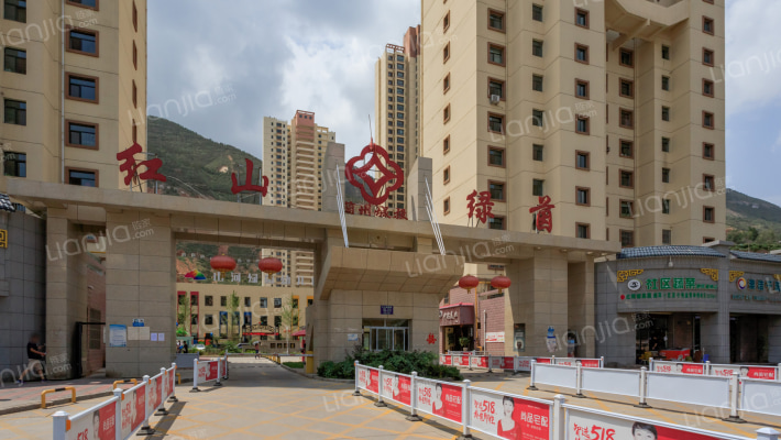 红山绿茵小区外景图