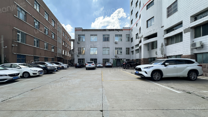 大佛市小康楼外景图