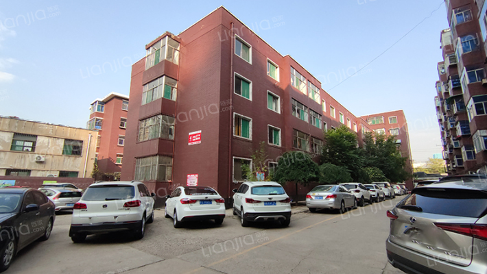 饮料厂宿舍外景图