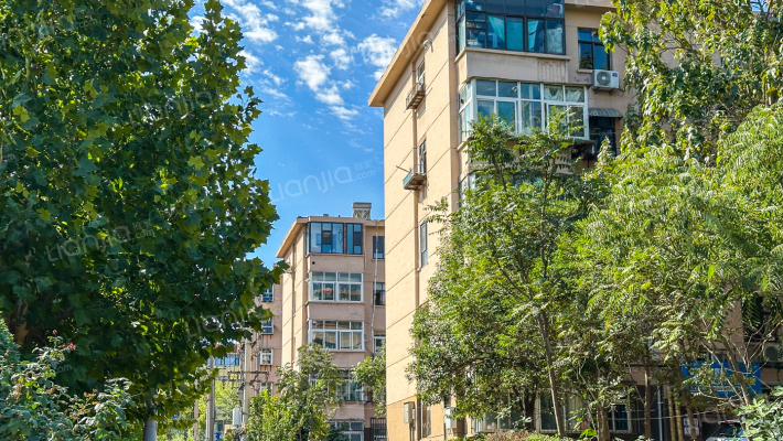 联纺西路99号院外景图