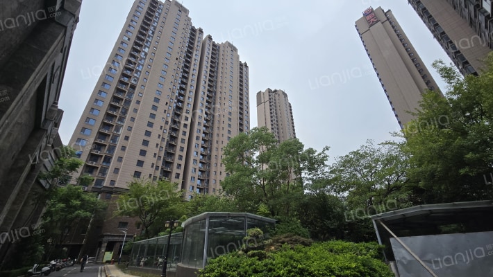 恒大翡翠华庭B区外景图