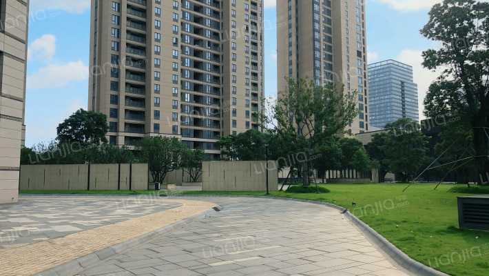 滨江One57外景图