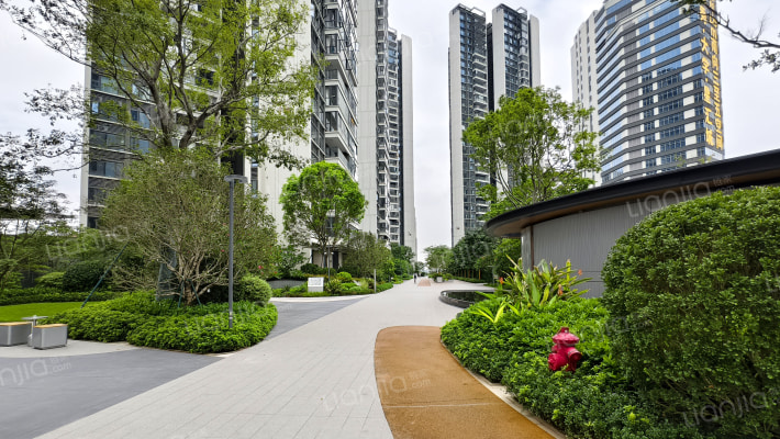 越秀大学星汇城外景图