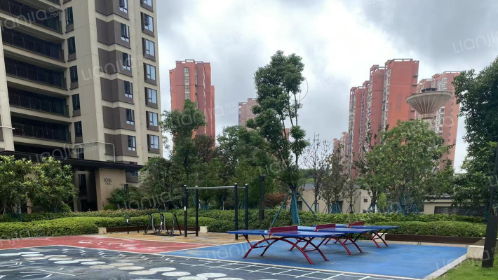 中国铁建知语1901外景图