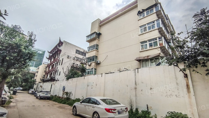 东工商河路18-1小区外景图