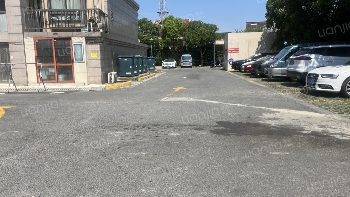 娄景花园外景图