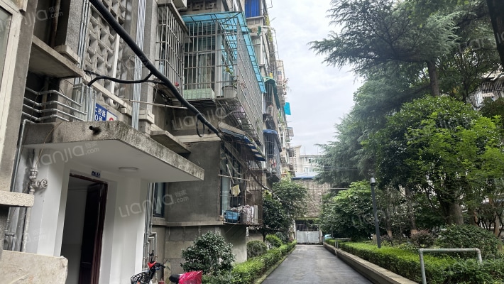 四川省委老干部休养所外景图