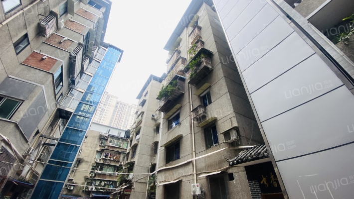 奥盾小区宿舍外景图