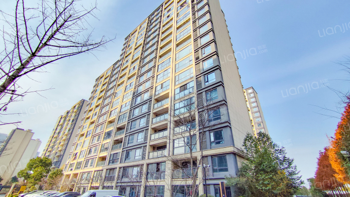 绿地东方公寓外景图