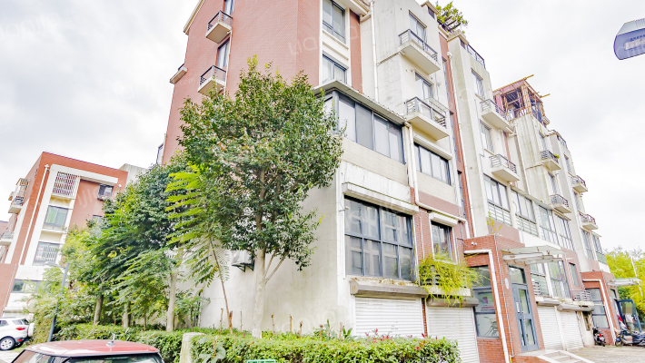 我家山水瑞雪苑外景图