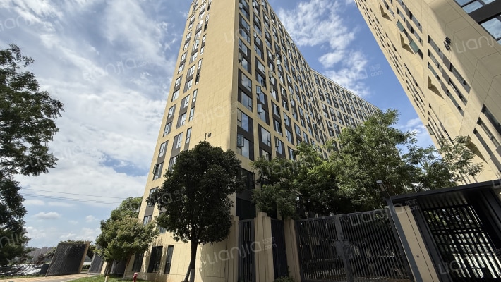 实力蝶锦台外景图