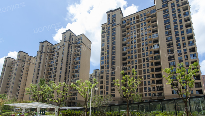 银洲万和华庭外景图