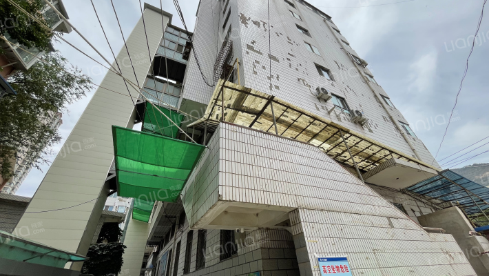 甘肃七建三公司家属院外景图