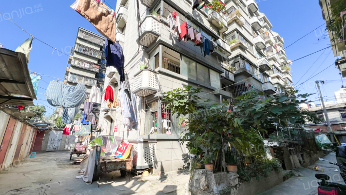 省六建宿舍外景图