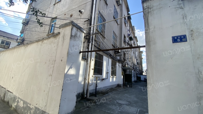 松陵镇紫石街外景图