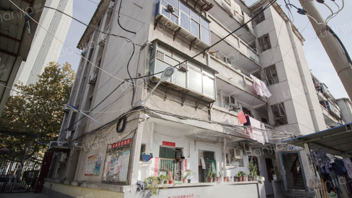 新郑路206-4号外景图