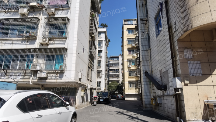 人民南路外景图