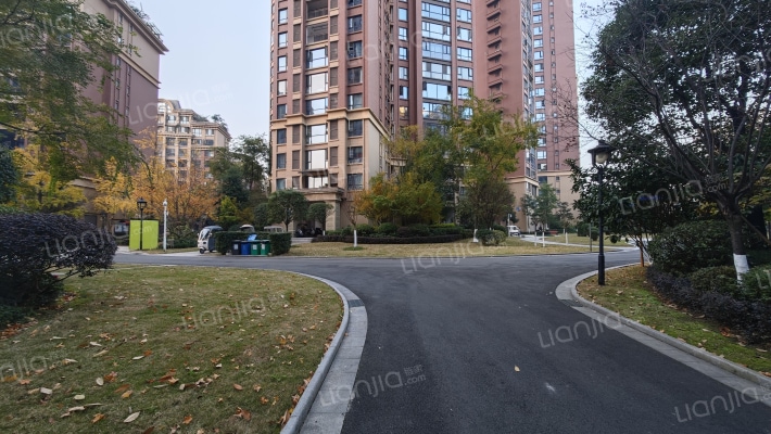 鹭湖宫八区D组团外景图