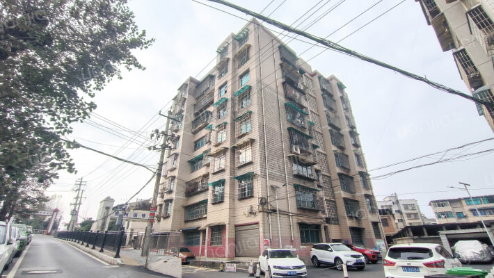 健康路8号外景图