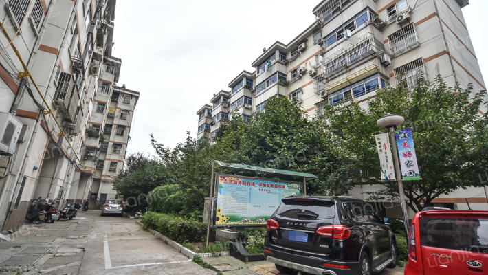 江动东苑外景图