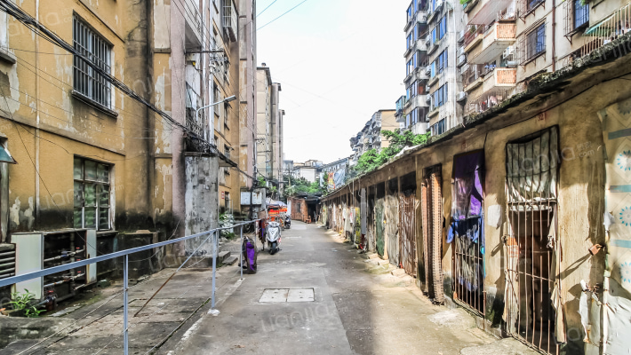 长堽居42-3号院外景图